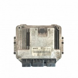 Calculateur Moteur RENAULT Bosch, 0 281 011 390, 8200310863, 0281011390, 8200349846