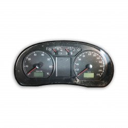 Compteur Volkswagen Polo 5 (9N3) Lp: 151776